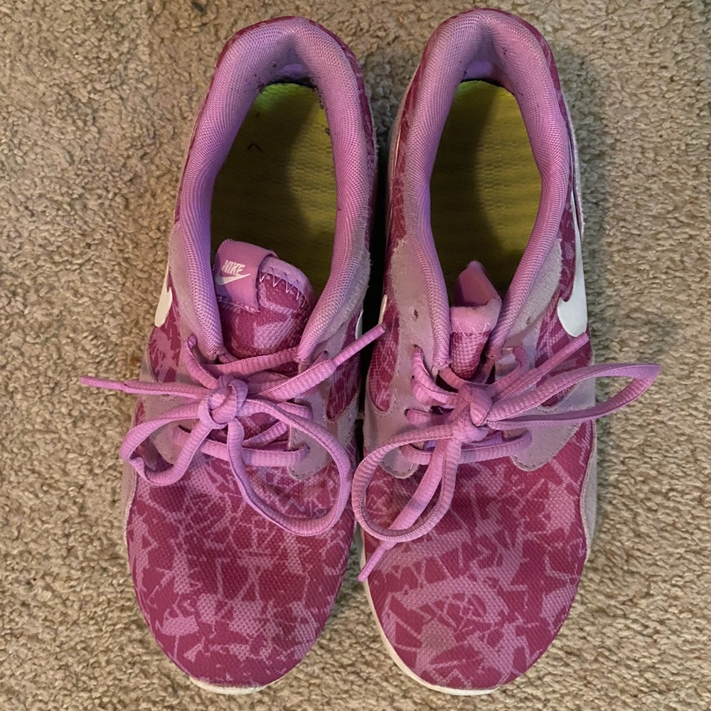 Nike Running Shoes in Sz 6.5!